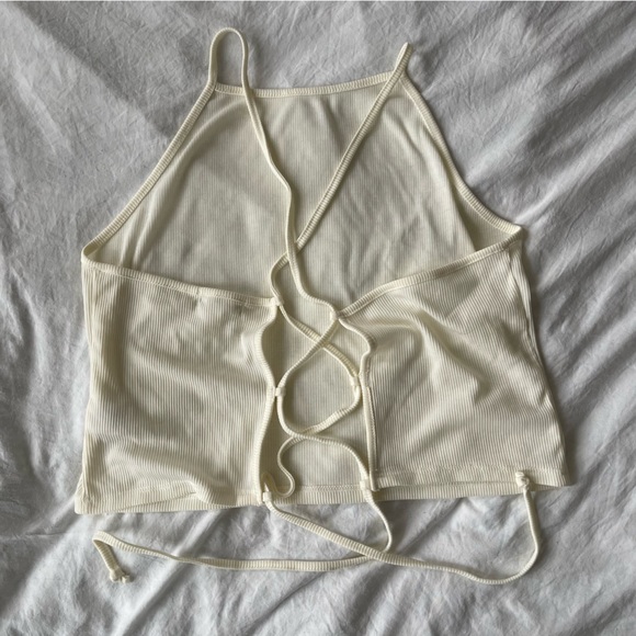 Halter top - Picture 2 of 2